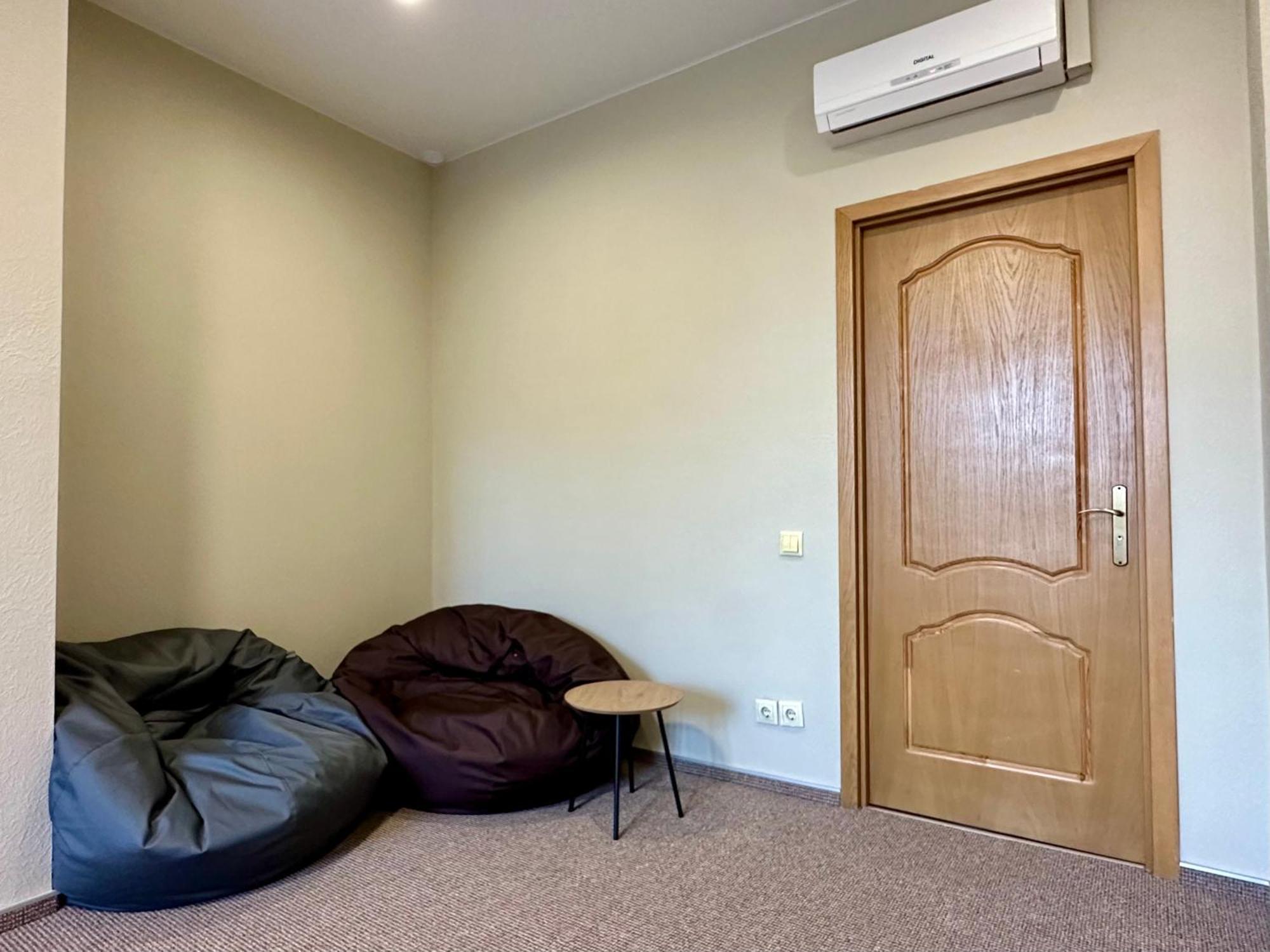 4Room Hostel Kiev Luaran gambar